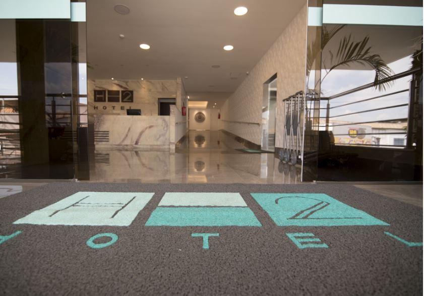Hotel H2 Congonhas Bagian luar foto Entrance to the hotel